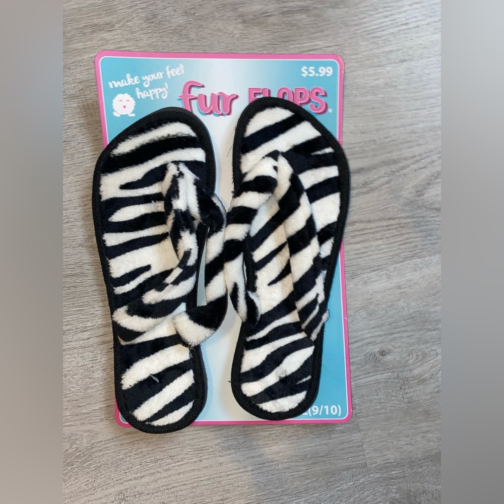 slippers